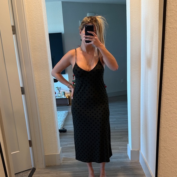 Zara Dresses & Skirts - Zara Polka Dot Midi Slip Dress Green and Black